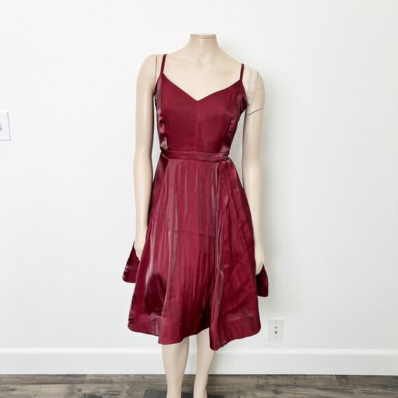 [Torrid] Red Liquid Look Taffeta Satin Fit & Flare Dress Pockets Sweetheart 14 - Picture 2 of 13